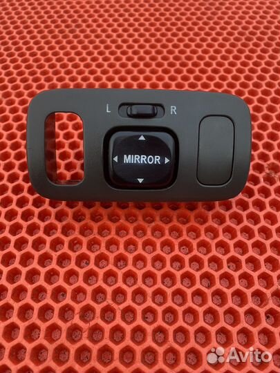 Джойстик управления зеркал Toyota Corolla E110