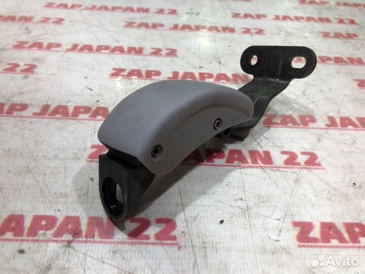 Замок двери задний левый Toyota Town Ace Noah SR50