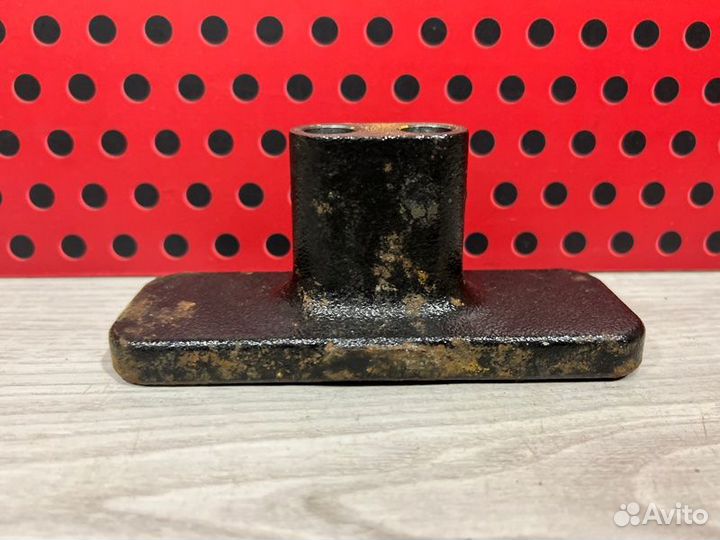 Кронштейн редуктора Lexus Nx 300H Z10 2020