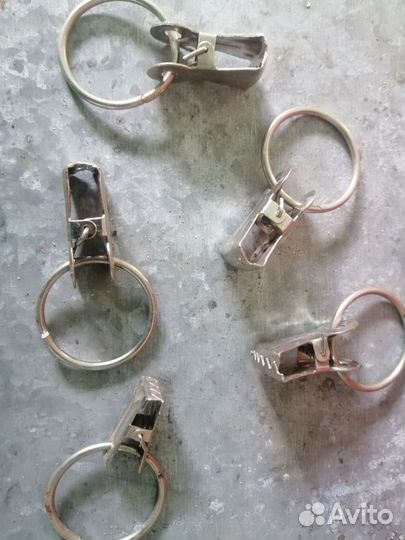 Прищепки, металлические и мелкие для струн