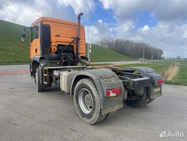 В разборке грузовик MAN, TGA 2000-2008