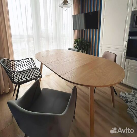 Круглый кухонный стол