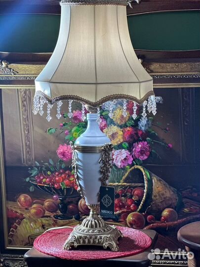 Светильник настольный