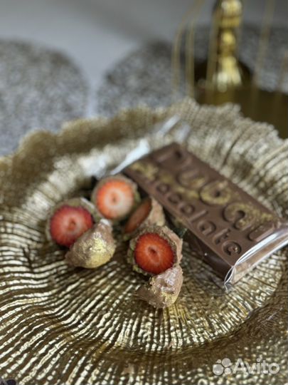 Клубника в Дубайском шоколаде