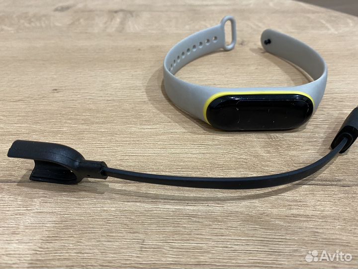 Фитнес-браслет Xiaomi Mi Band 3 черный