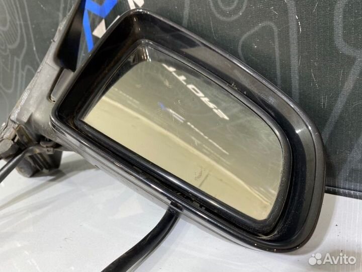 Зеркало правое Audi A4 B6 ASN 2004