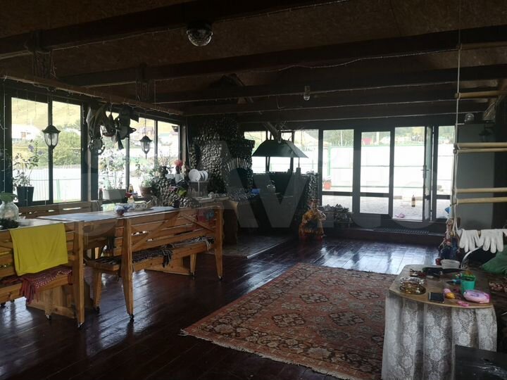 Дом 200 м² на участке 25 сот.