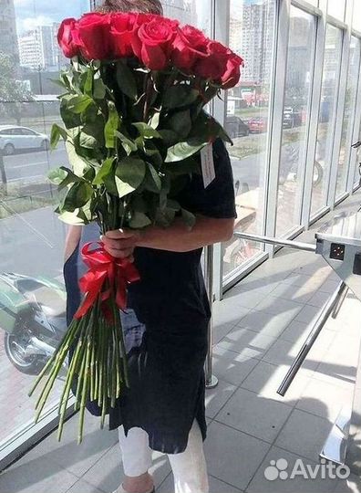 Букет роз 101 роза 51 роза