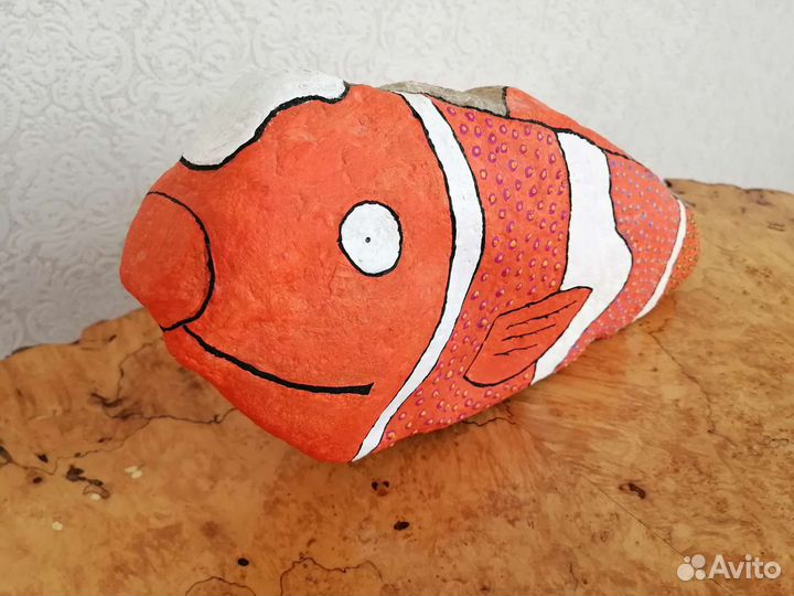 Декор. Рыба на камне