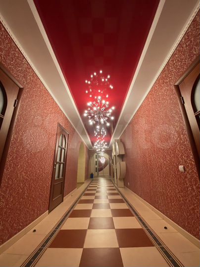4-к. квартира, 155 м², 3/4 эт.