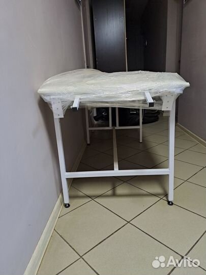 Массажный стол