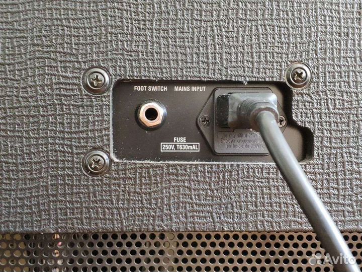 Ламповый комбоусилитель VOX AC15C1