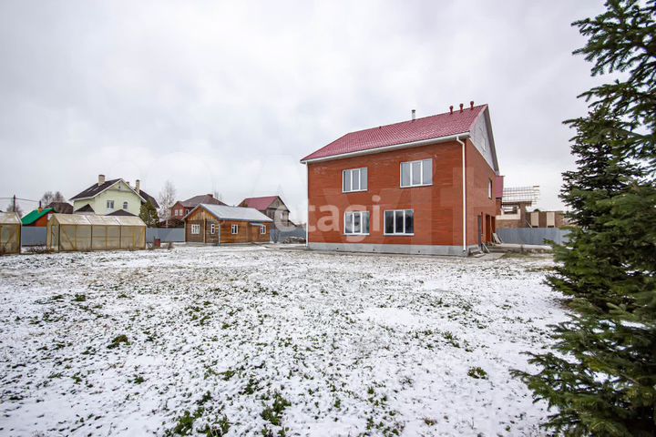 Коттедж 252,9 м² на участке 21,2 сот.