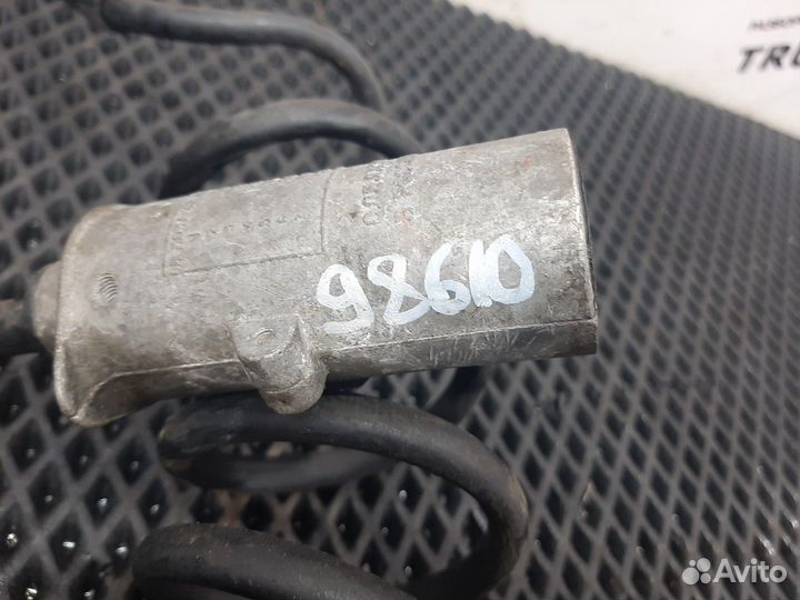 920076 Кабель перекидной MAZ 5440