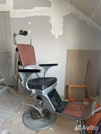 Стоматологическое кресло Ретро СССР 1965 года