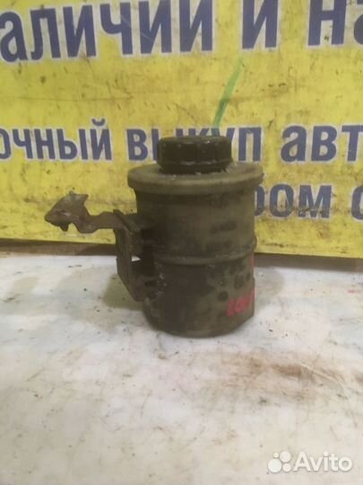 Бачок гур Renault Logan