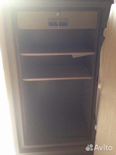 Сейф Valberg FRS 93 KL + касовая ячейка