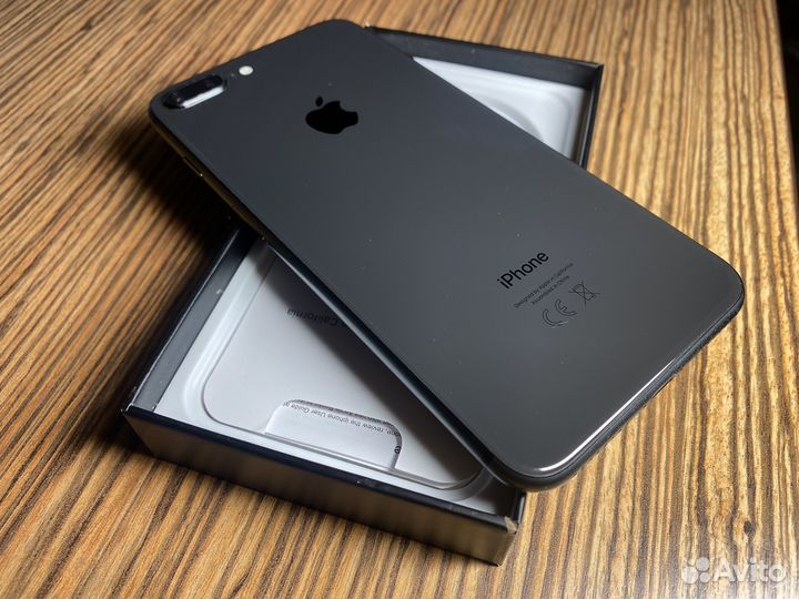iPhone 8 Plus, 64 ГБ