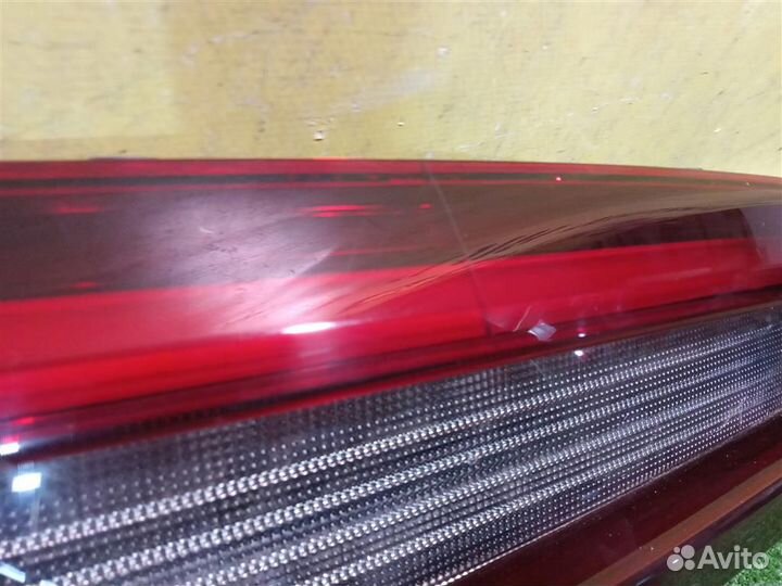 Фонарь задний внутренний левый BMW X5 G05 2018