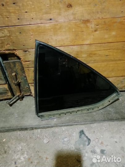 Боковые стекла