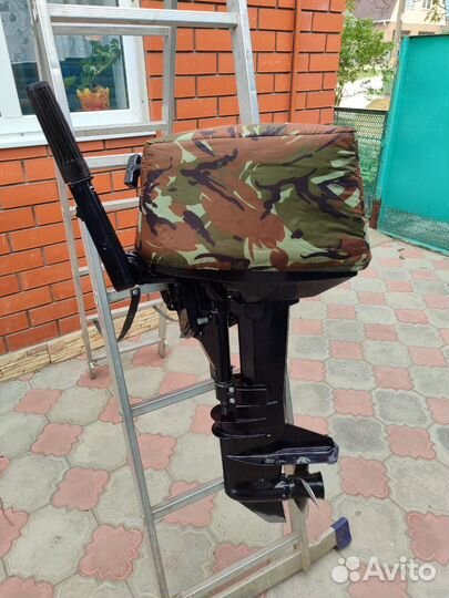 Лодочный мотор 9.8 бу