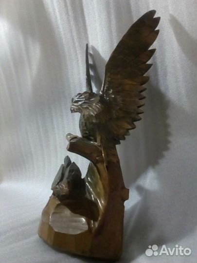 Орлица с орленком статуетка