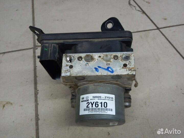 Блок ABS Hyundai ix35 2.0 G4NA