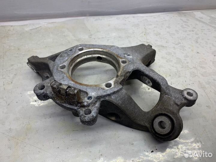 Кулак поворотный задний левый Mercedes-Benz E W211