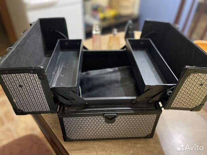 Бьюти кейс для визажиста