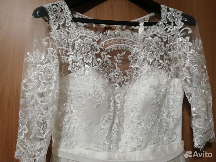Свадебное платье 44 46 бу