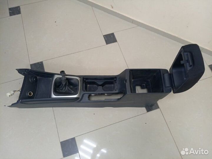 Подлокотник Hyundai Elantra HD G4FC 2010