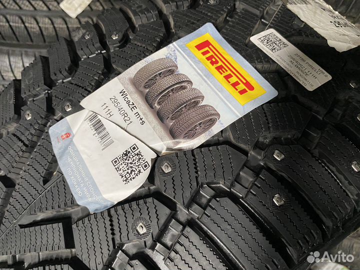 Pirelli Ice Zero 295/40 R21 111H