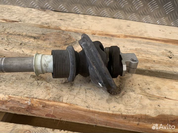 Рулевой карданчик BMW F01 F07 F10