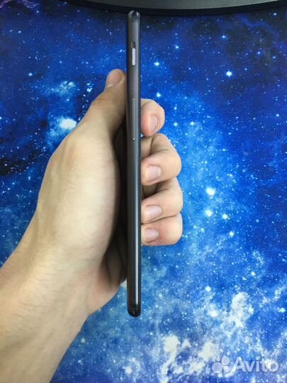 OnePlus 5, 6/64 ГБ