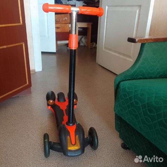 Самокат детский трехколесный