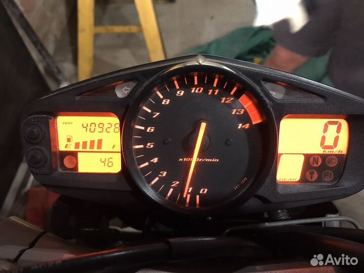 Suzuki GSR 400, 2008