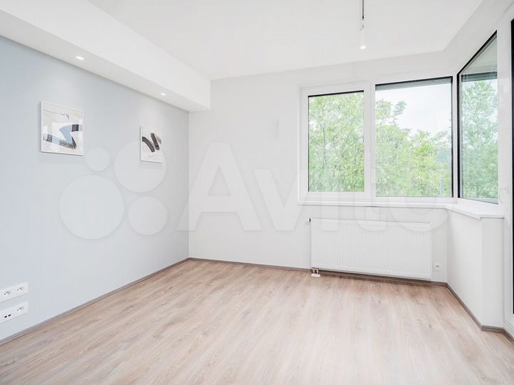 Квартира-студия, 27,3 м², 1/24 эт.