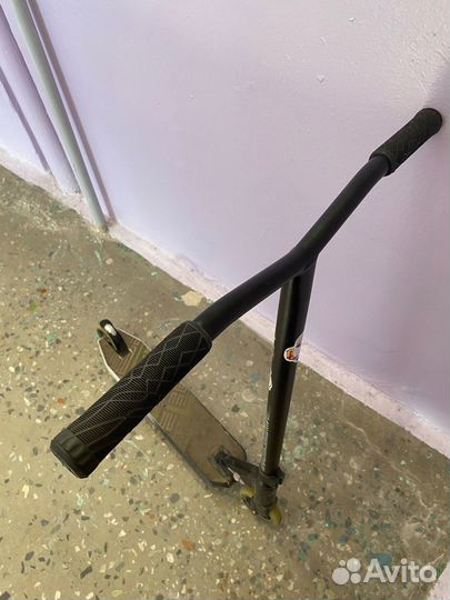 Самокат трюковой