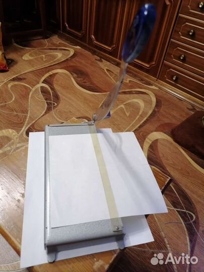 Резак для фотобумаги сабельный