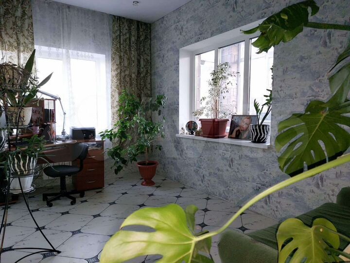Дом 200 м² на участке 17 сот.
