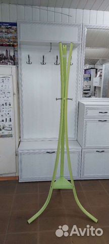 Вешалка для одежды напольная