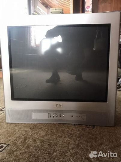 Телевизор JVC 21дюйм пользовались мало