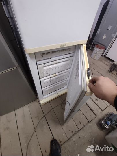 Холодильник 2 камерный