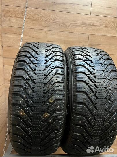 Goodyear UltraGrip 500 255/55 R18