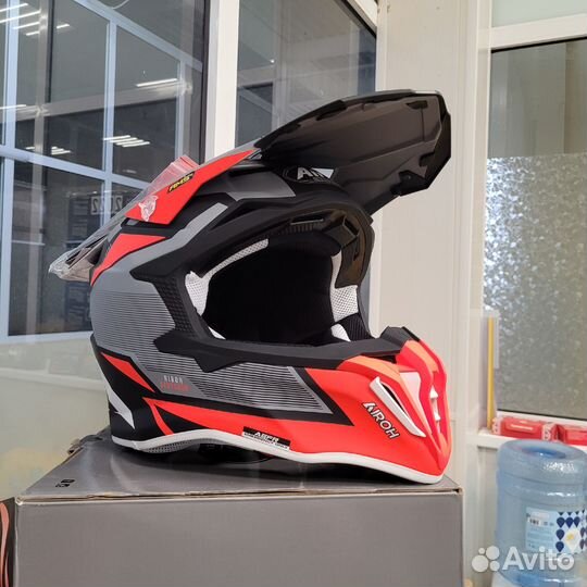 Шлем Airoh Strycker, серо-оранжевый