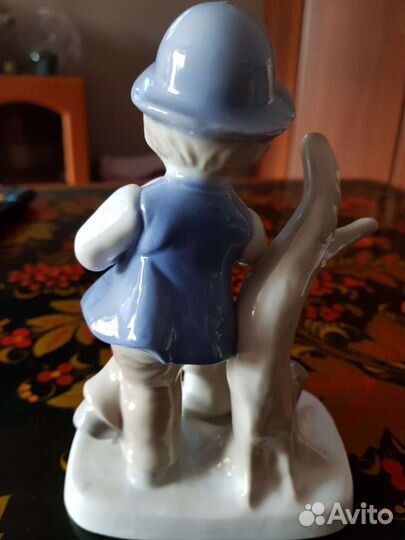 Статуэтка Мальчик
