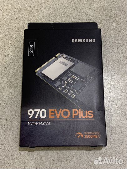 SSD диск на 4тб Crulial и другие SSD внутри