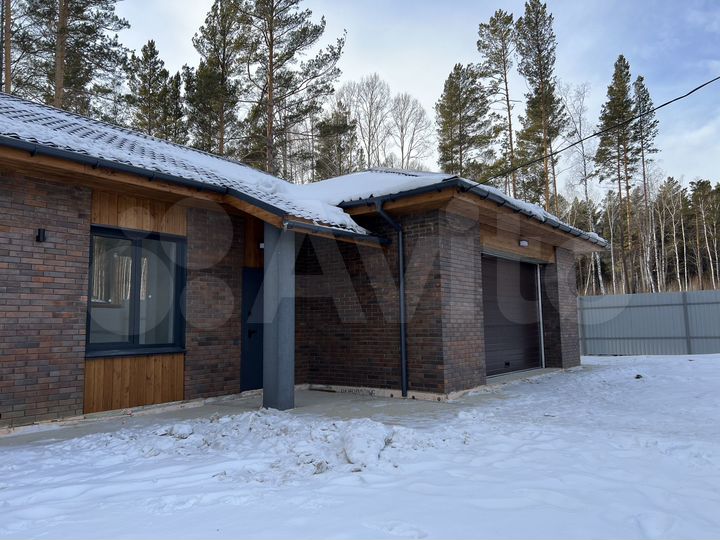 Коттедж 176 м² на участке 10 сот.