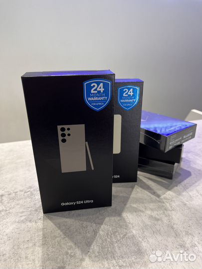 Samsung Galaxy S24 Ultra, 12/256 ГБ