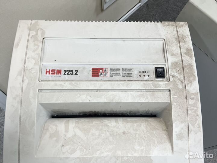 Уничтожитель бумаги шредер